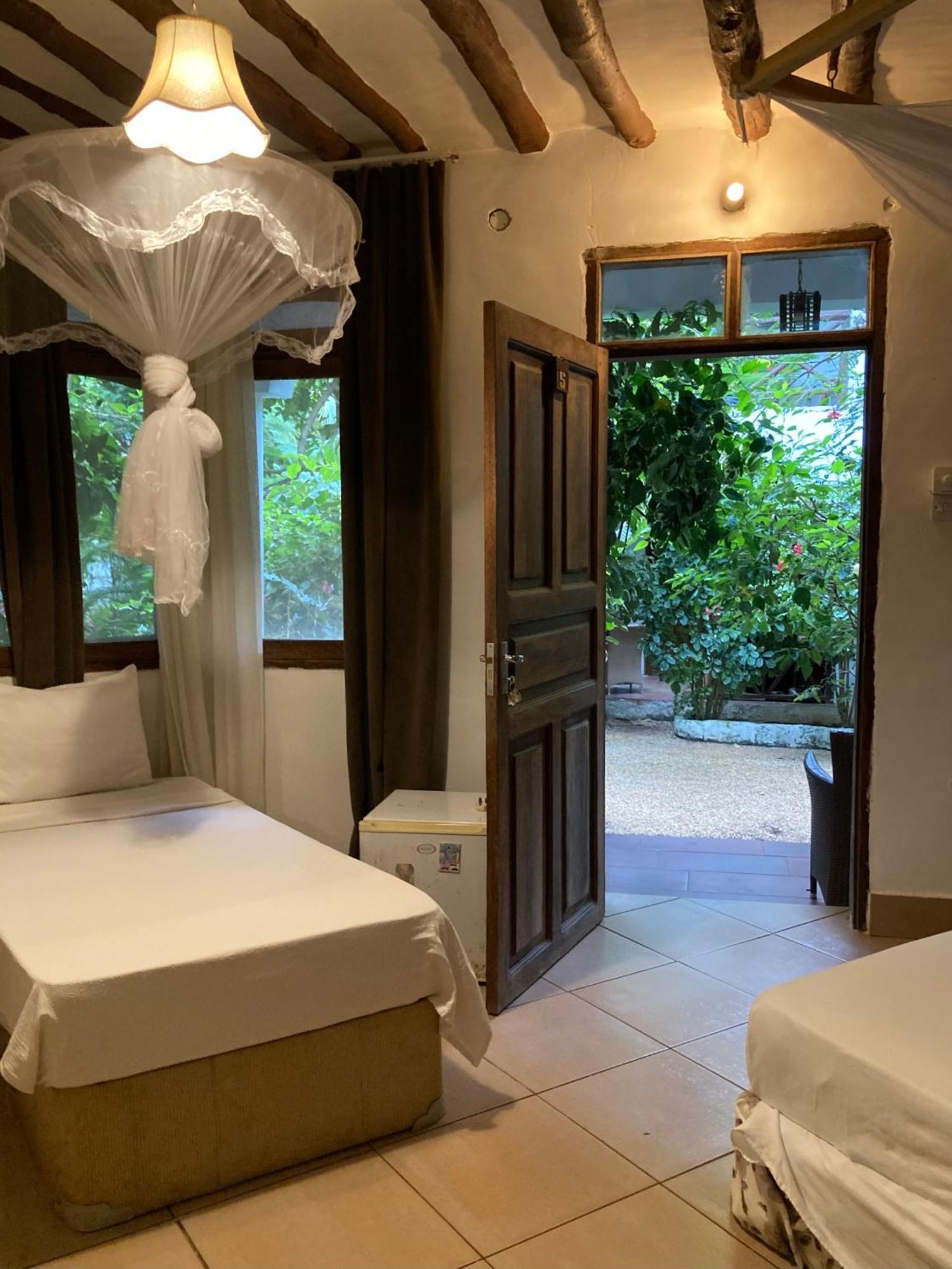 Pasa Lodge Zanzibar Nungwi Buitenkant foto